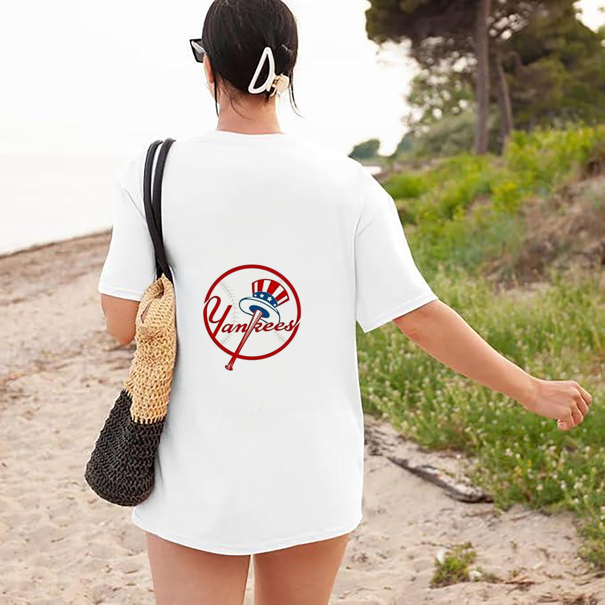 New York Yankees Logo 180g Combed Cotton T-Shirt With Back Heat Transfer Print – Soft, Lightweight, Fitted Design – Stylish Casual Wear For Sports & Everyday Use