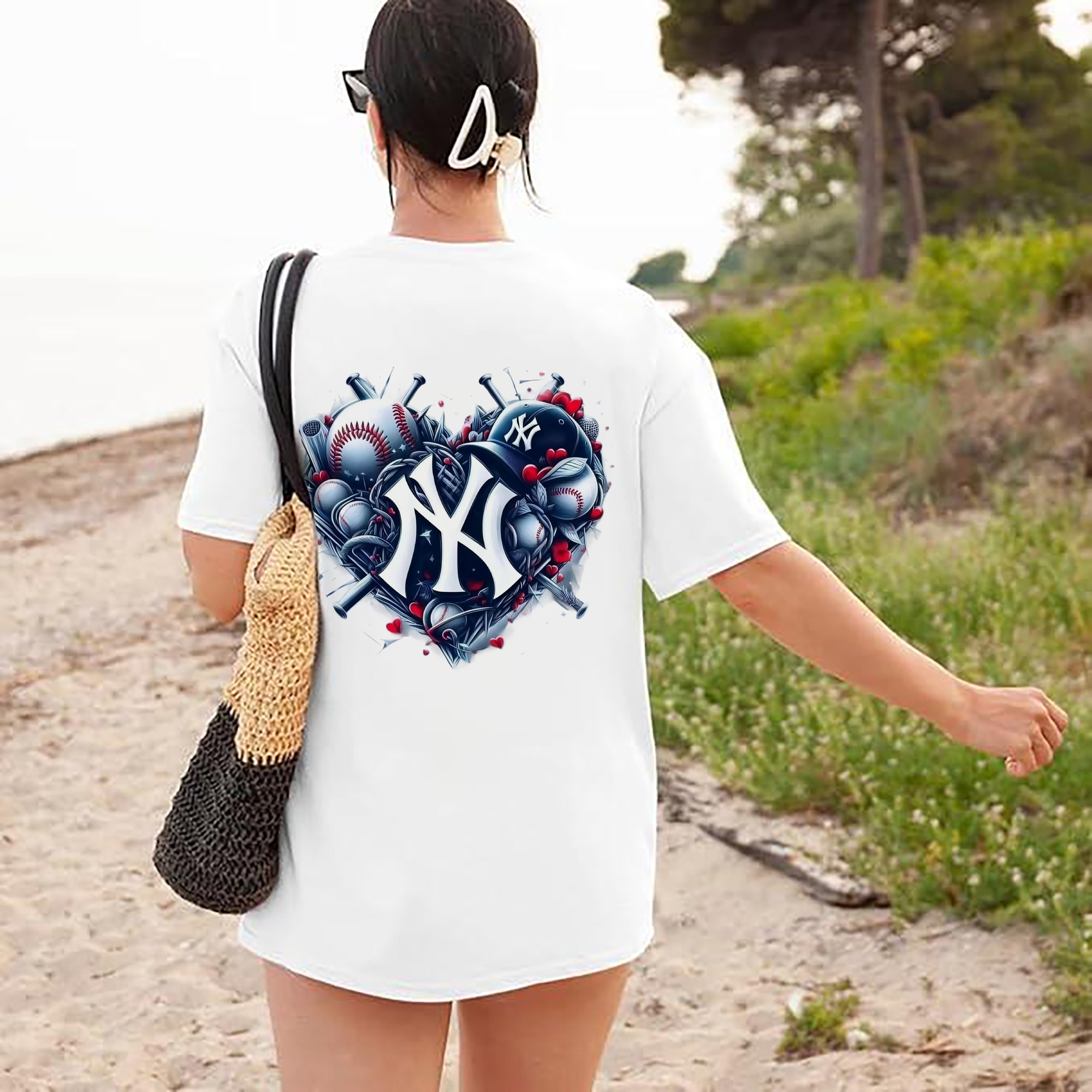 New York Yankees Heart 180g Combed Cotton T-Shirt With Back Heat Transfer Print – Soft, Lightweight, Fitted Design – Stylish Casual Wear For Sports & Everyday Use