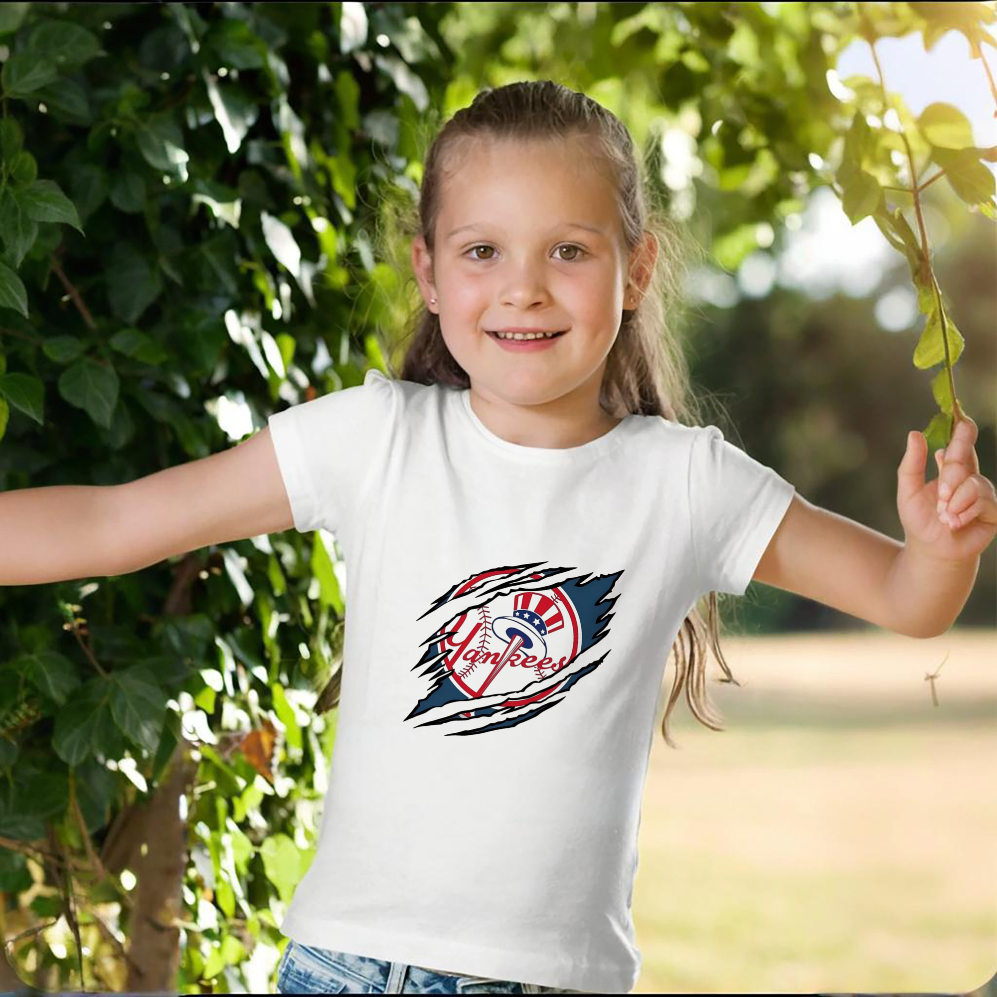 New York Yankees Claw Logo Combed Cotton Kids T-Shirt 180g With Front Heat Transfer Print – Soft, Lightweight, Side-Seamed Design – Stylish And Comfortable Casual Wear For Everyday Activities