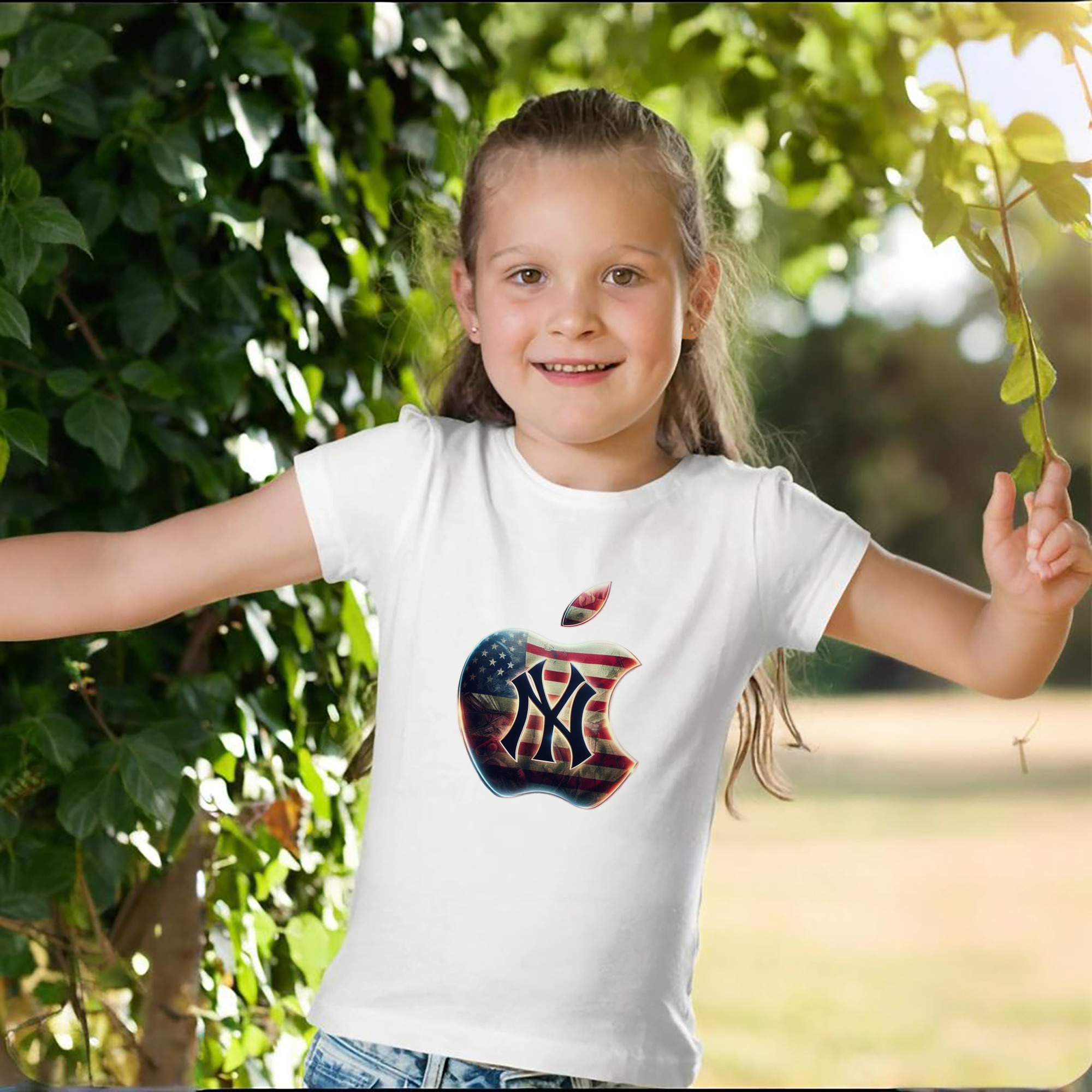 New York Yankees Apple US Flag Combed Cotton Kids T-Shirt 180g With Front Heat Transfer Print – Soft, Lightweight, Side-Seamed Design – Stylish And Comfortable Casual Wear For Everyday Activities