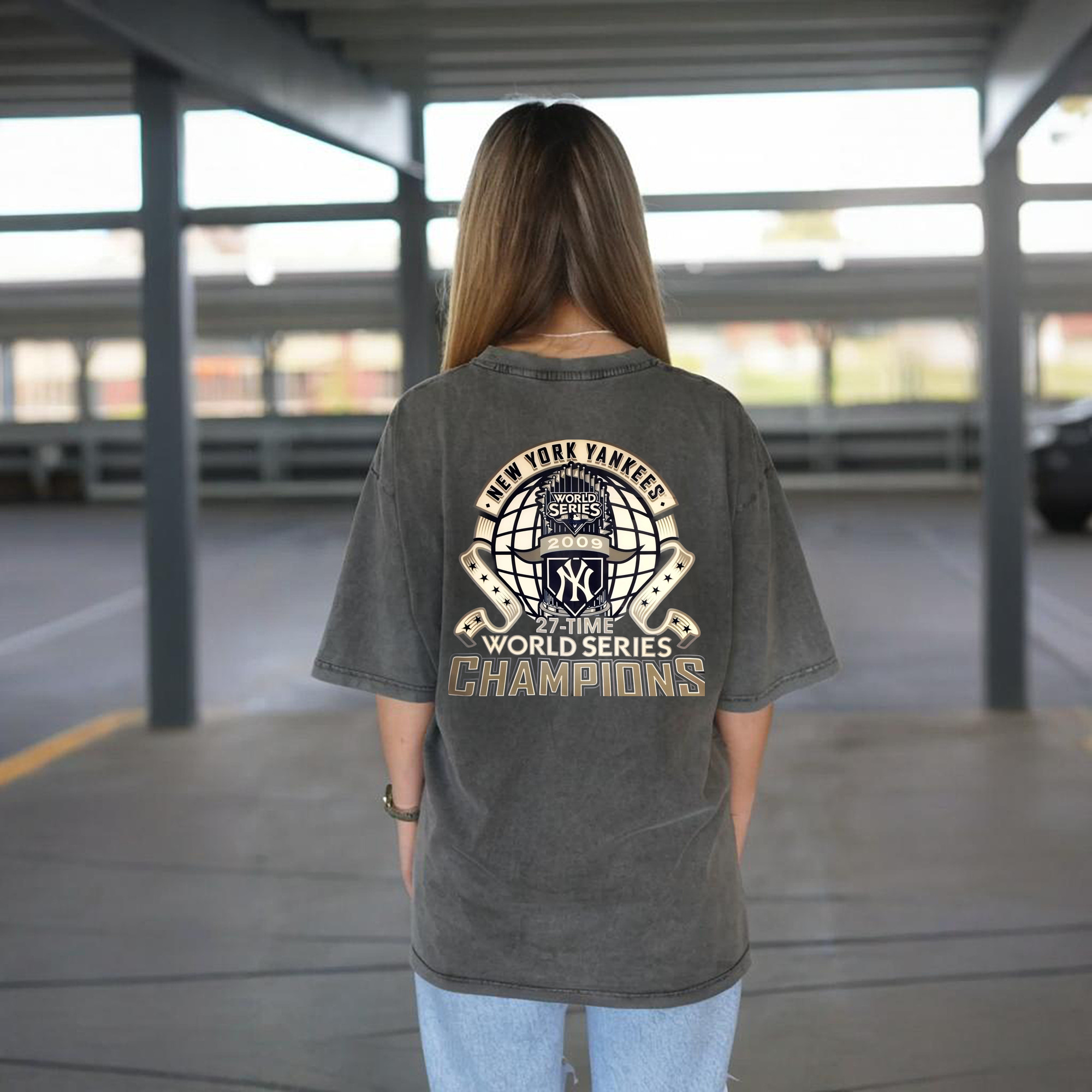 New York Yankees 2009 27th WS Champions Golden Washed Vintage 230g Cotton Oversized T-Shirt With Back Heat Transfer Print – Soft, Lightweight & Stylish – Comfortable Casual Wear For Sports & Everyday Use