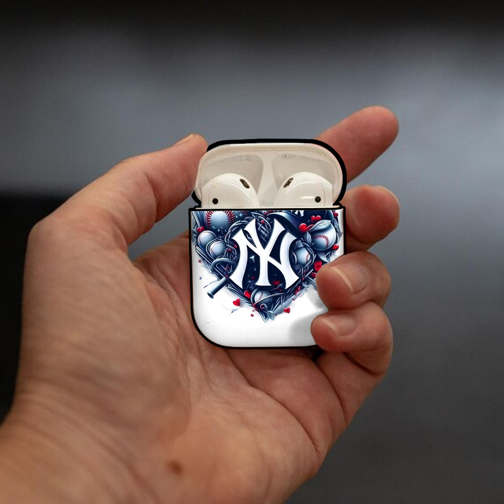 New York Yankees Heart AirPods 2 Case Hard Shell Black, Flexible PC Material, Precise Cutouts, Full Protection, Anti-Fingerprint, Washable, Includes Keychain – Durable & Slim Design