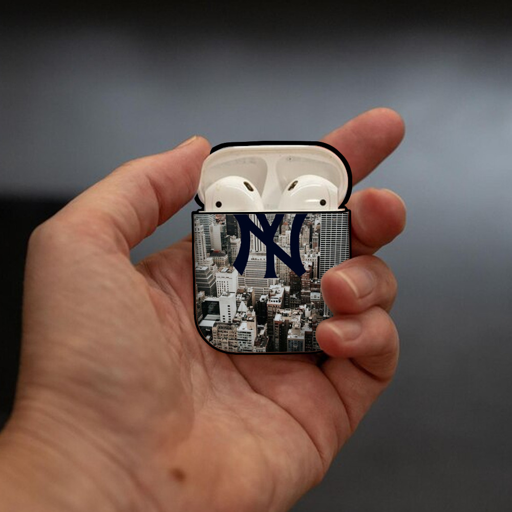 New York Yankees 171 AirPods 2 Case Hard Shell Black, Flexible PC Material, Precise Cutouts, Full Protection, Anti-Fingerprint, Washable, Includes Keychain – Durable & Slim Design