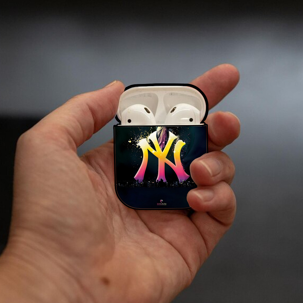 New York Yankees 335 AirPods 2 Case Hard Shell Black, Flexible PC Material, Precise Cutouts, Full Protection, Anti-Fingerprint, Washable, Includes Keychain – Durable & Slim Design