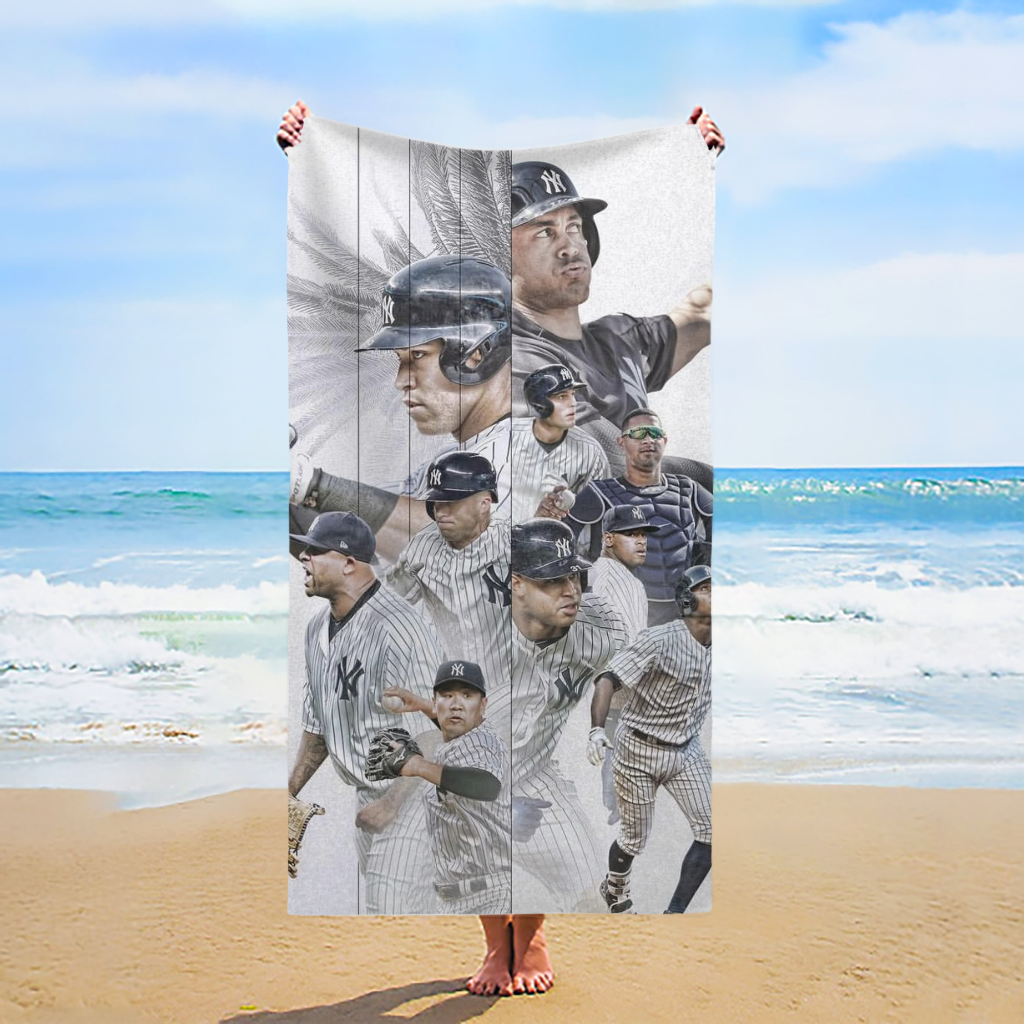 New York Yankees 305 Premium Microfiber Beach Towel – Soft, Large Size, Multi-Purpose For Beach, Picnic & Kids, Lightweight & Portable With Carry Bag, Easy Care