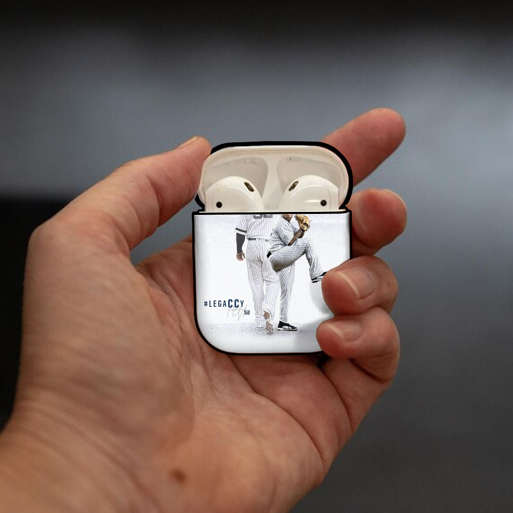 CC Sabatnia 9 AirPods 2 Case Hard Shell Black, Flexible PC Material, Precise Cutouts, Full Protection, Anti-Fingerprint, Washable, Includes Keychain – Durable & Slim Design