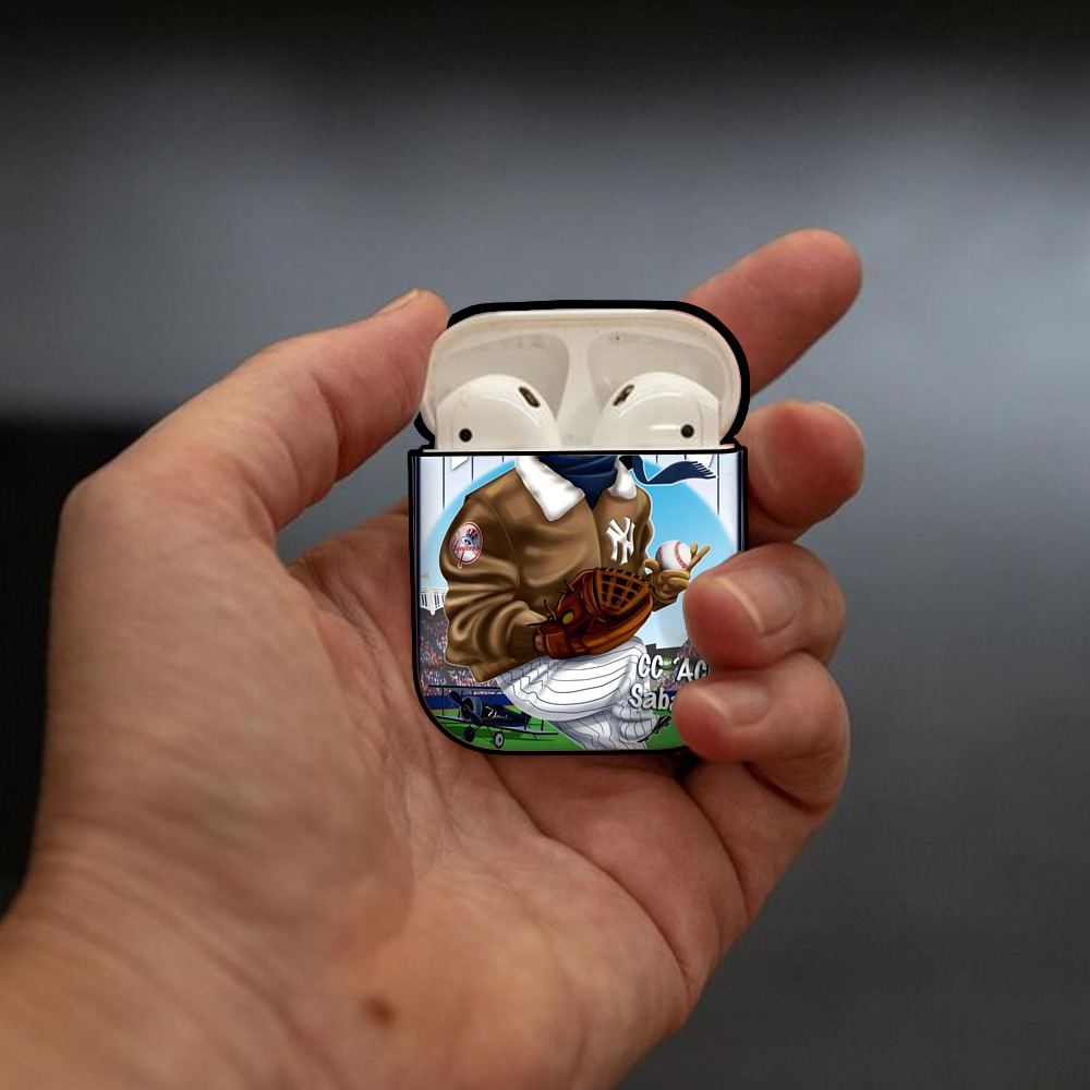 CC Sabatnia 29 AirPods 2 Case Hard Shell Black, Flexible PC Material, Precise Cutouts, Full Protection, Anti-Fingerprint, Washable, Includes Keychain – Durable & Slim Design